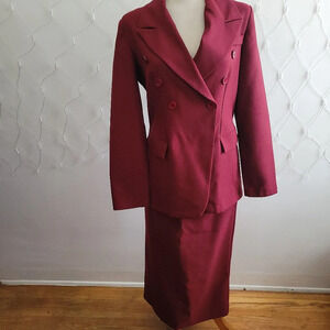 Retro Suit by Jennifer James / 2 Piece Suit / Burgundy/Merlot / Size 10